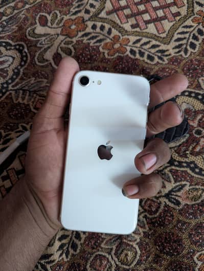 Apple iPhone SE