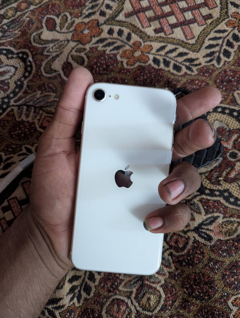 Apple iPhone SE 0