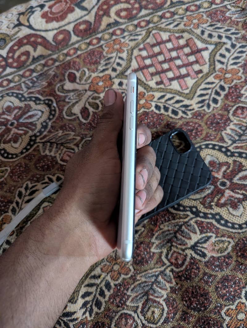 Apple iPhone SE 2