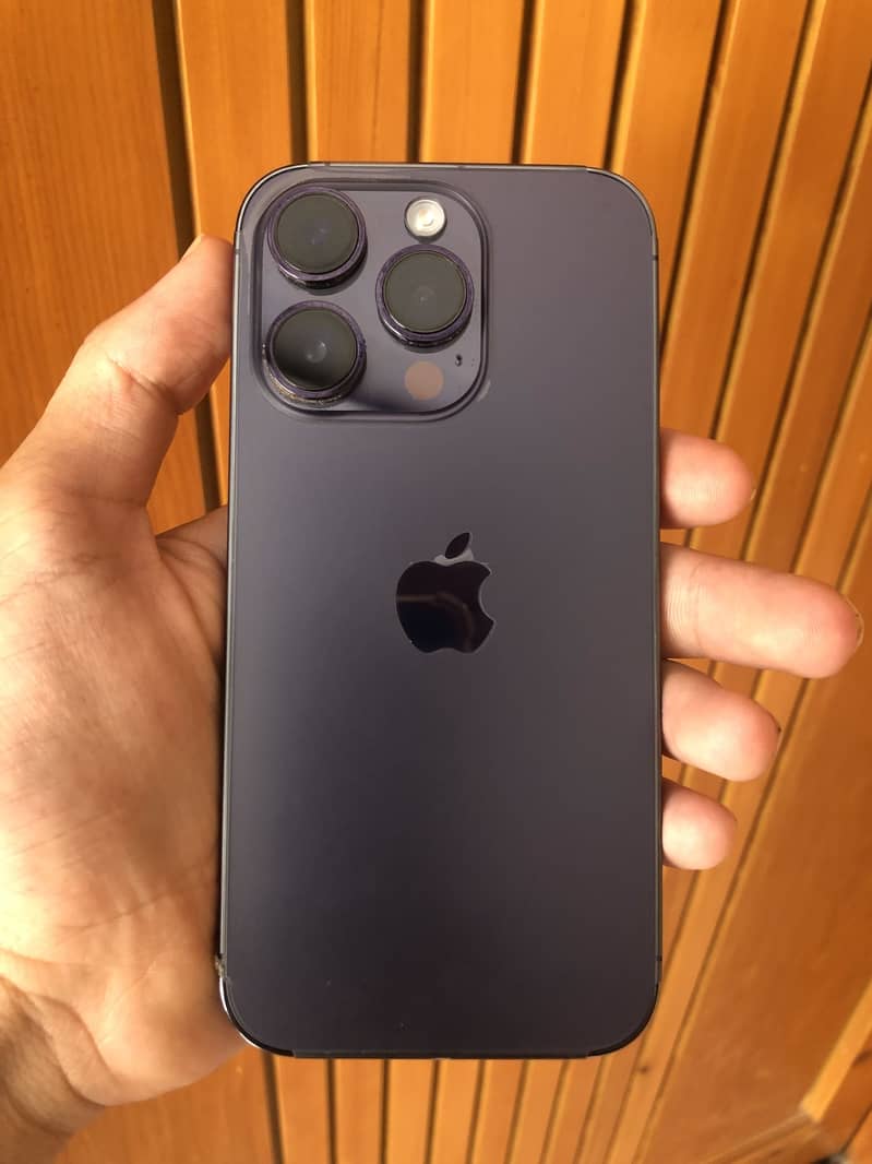Apple iPhone 14 Pro 0