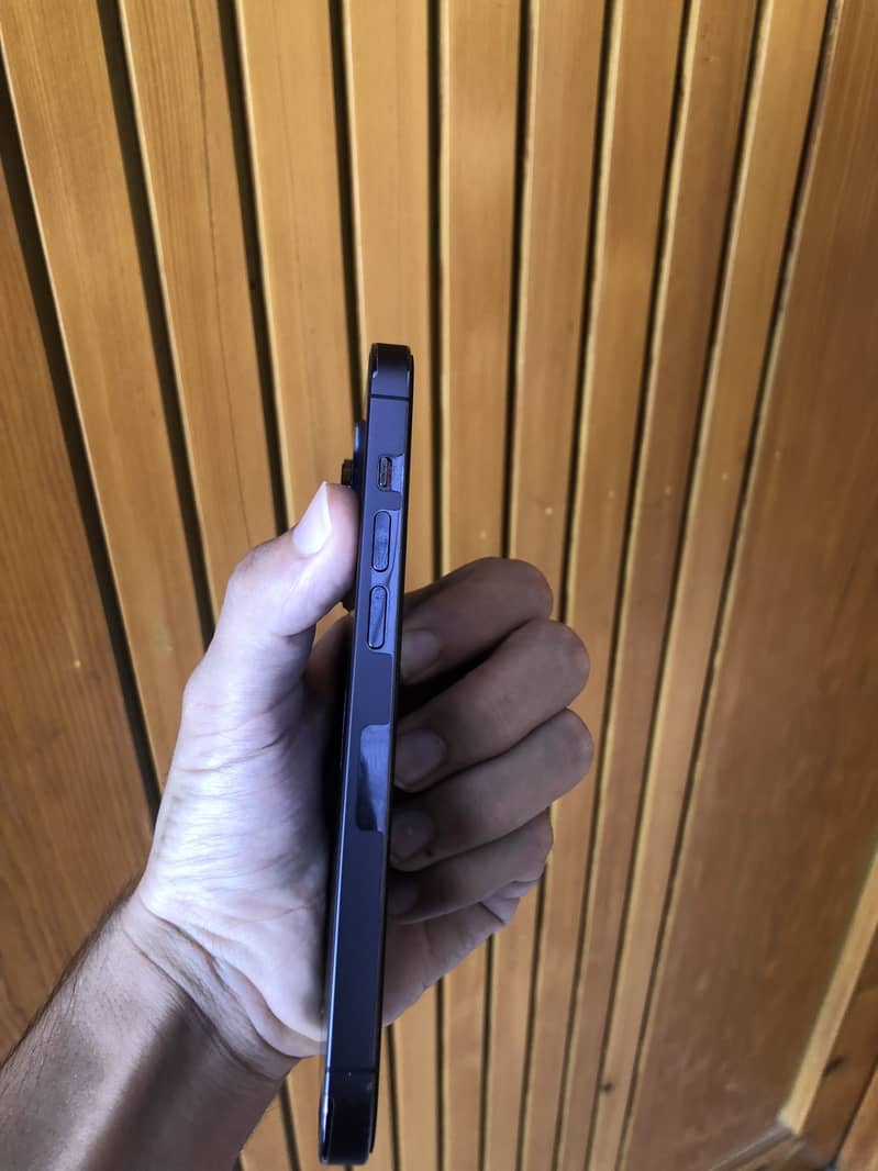 Apple iPhone 14 Pro 3