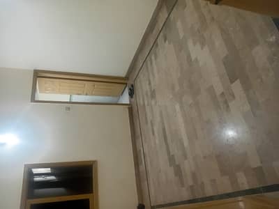 Spacious Prime Location House Is Available In North Karachi - Sector 7-D3 For Sale west open corner 150 gaz