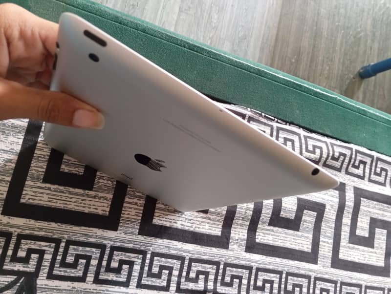 iPad 4 4