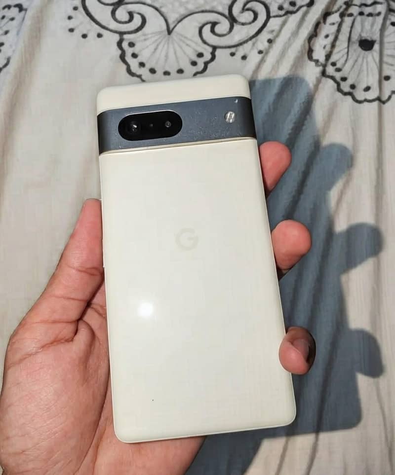 Google Pixel 7 3