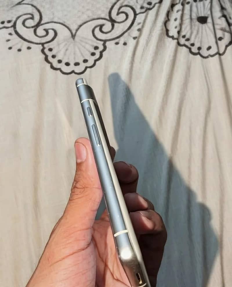 Google Pixel 7 6