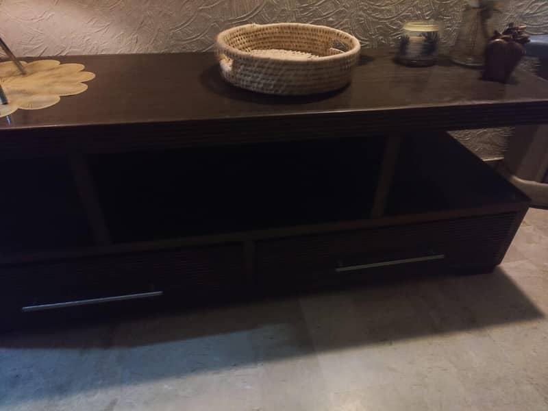 LCD cabinet 6