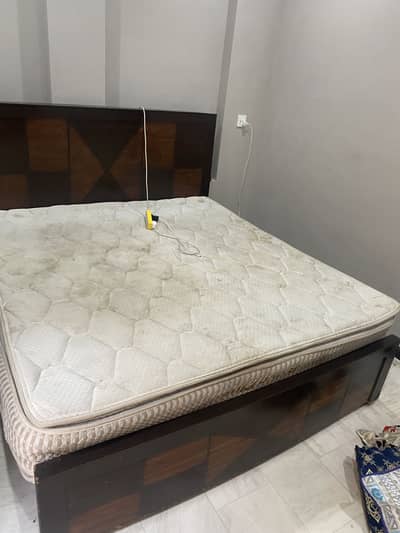 Bed with king size mattress