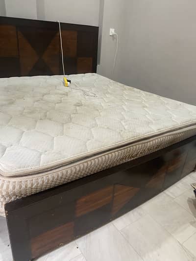 King size spring mattress is for sale