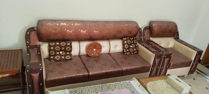3 Seater Sofa Set with 2 Chairs | Almost New | Excellent Condition