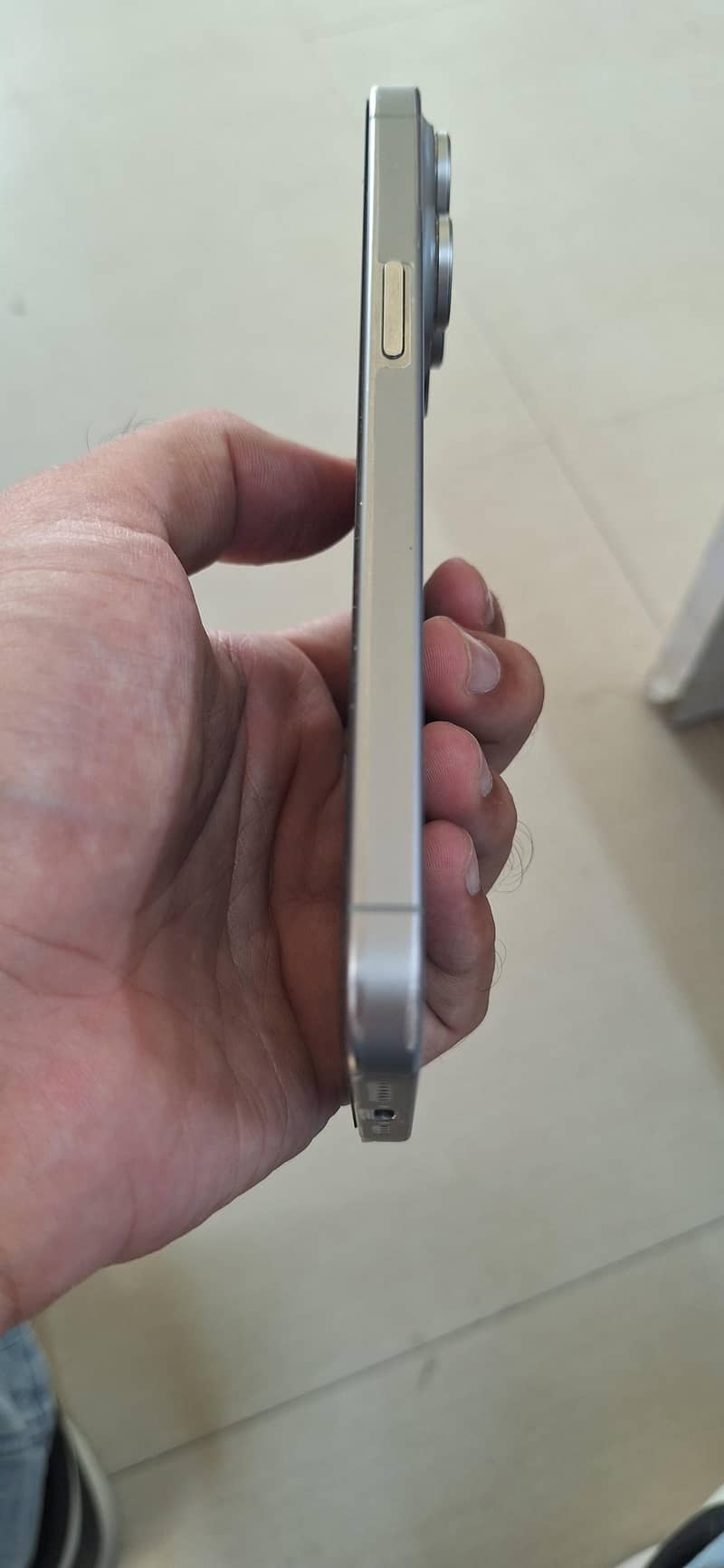 Apple iPhone 15 Pro Max 6