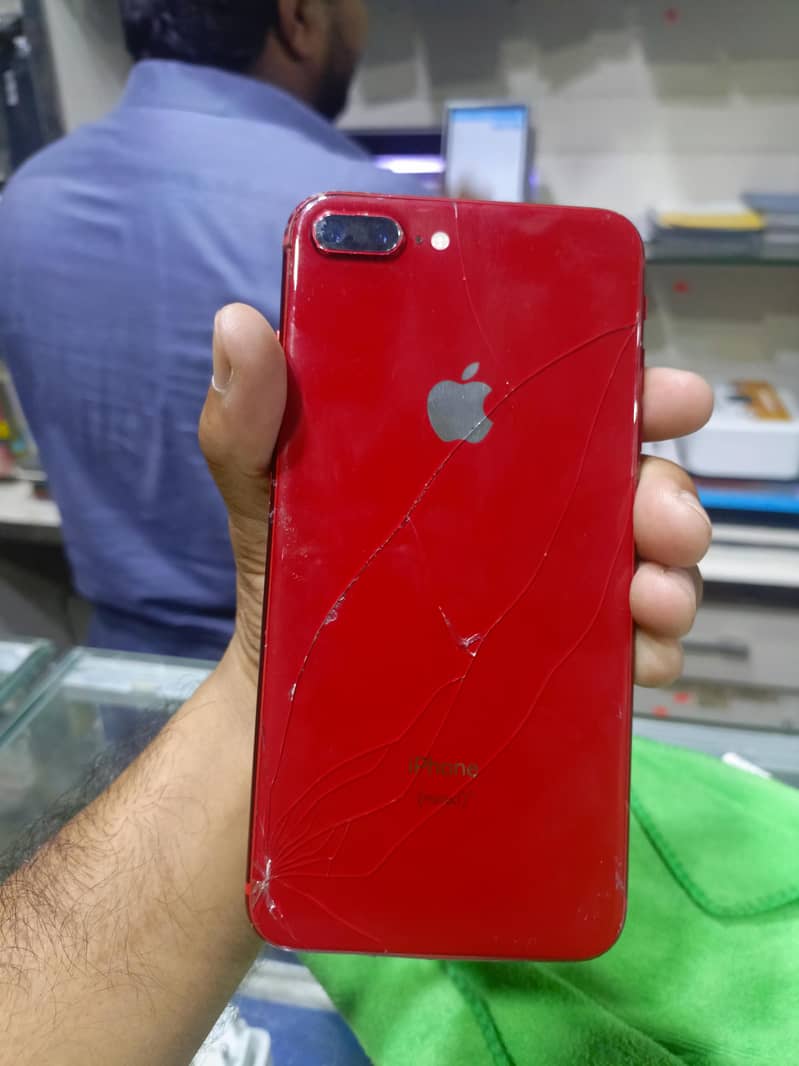 Apple iPhone 8 Plus 1