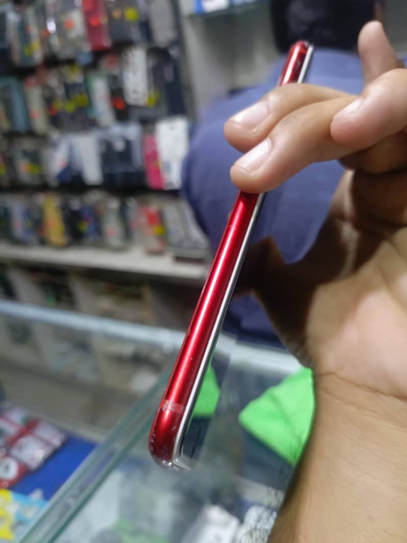 Apple iPhone 8 Plus 2