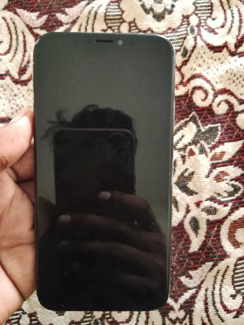 Apple iPhone X 3