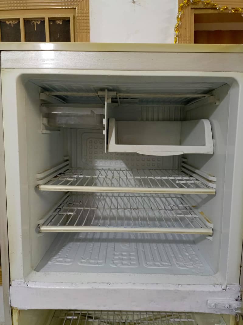 Medium Sized Freezer 3