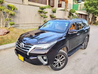 Toyota Fortuner 2016