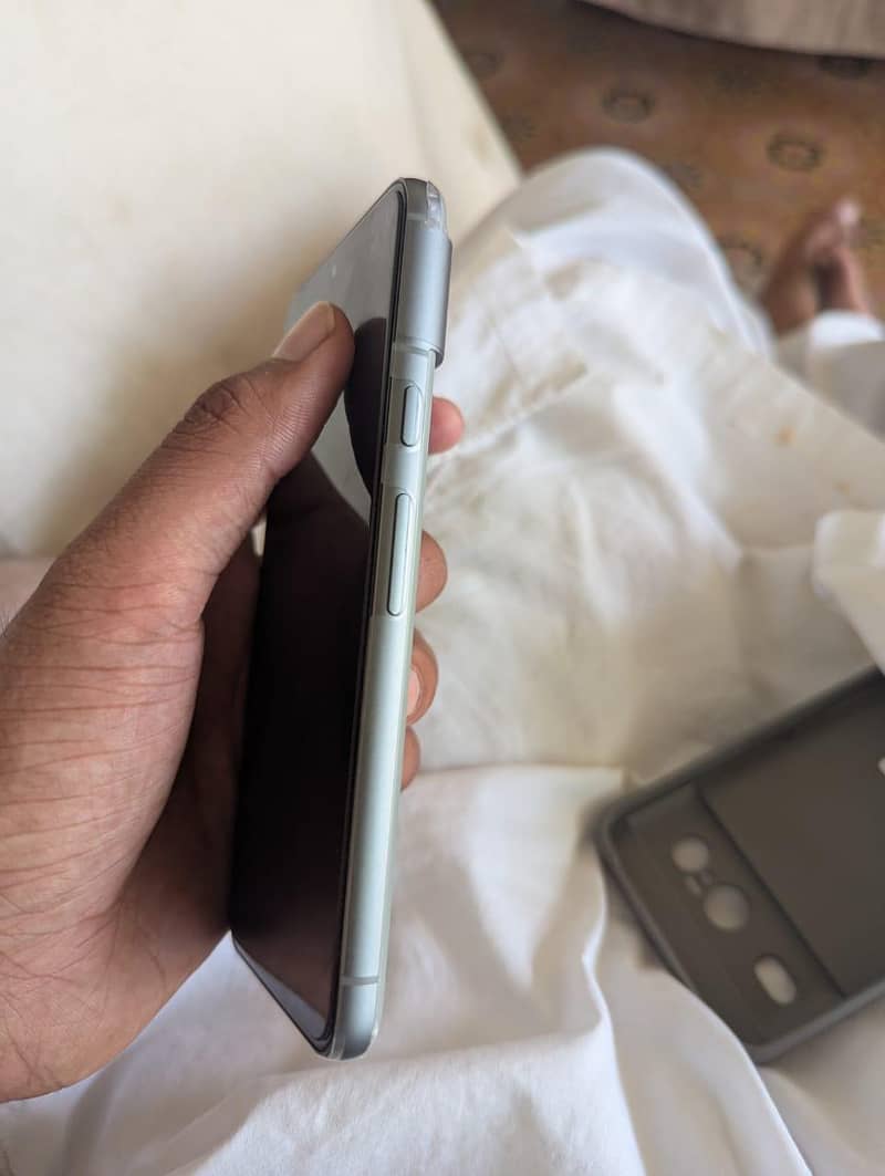 Google Pixel 8 3