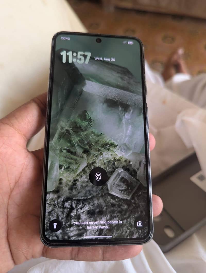 Google Pixel 8 5