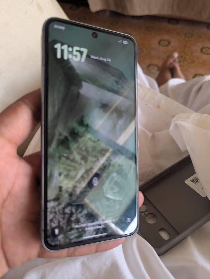 Google Pixel 8 6