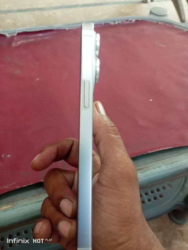 Apple iPhone 14 Pro Max 1