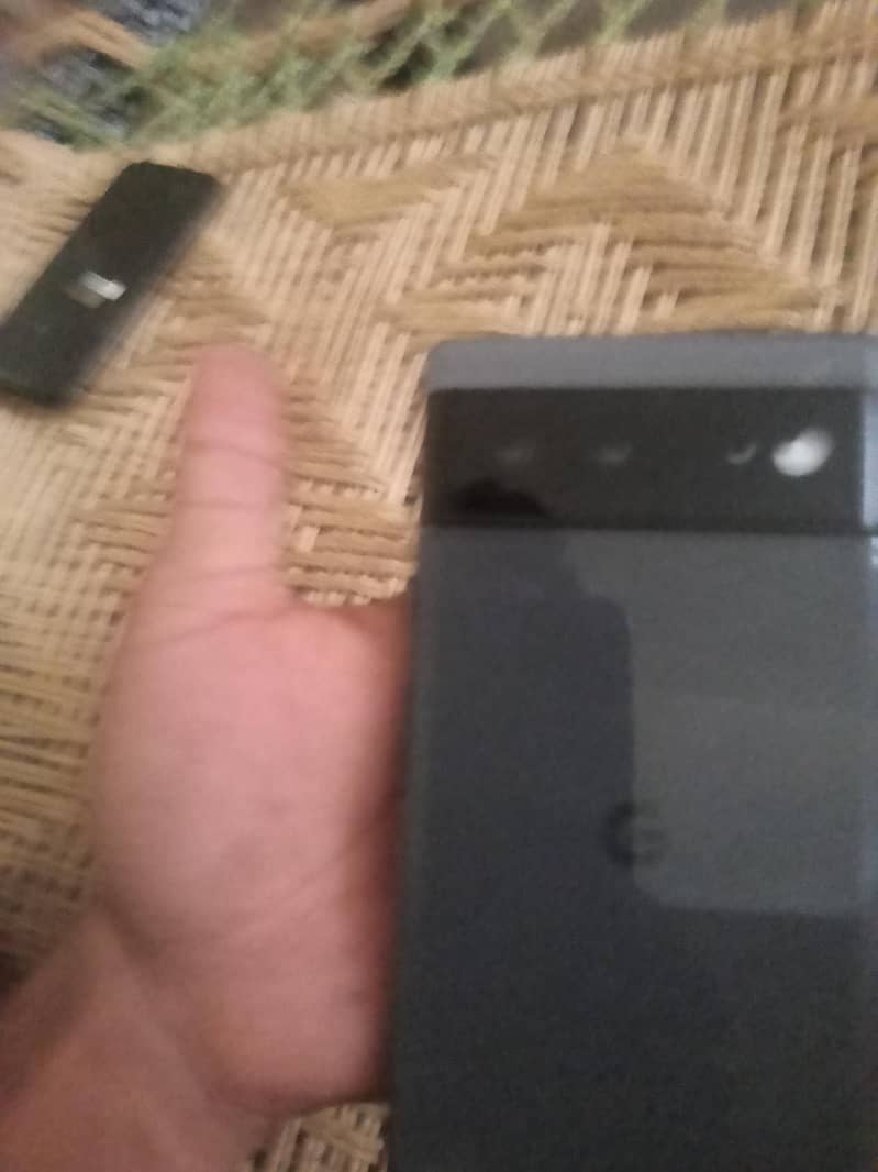 Google Pixel 6 4