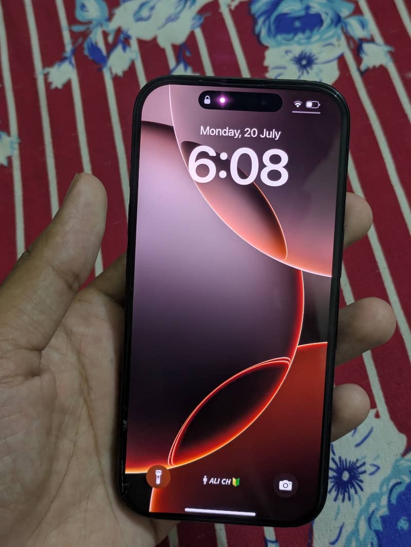 Apple iPhone 16 Pro 7