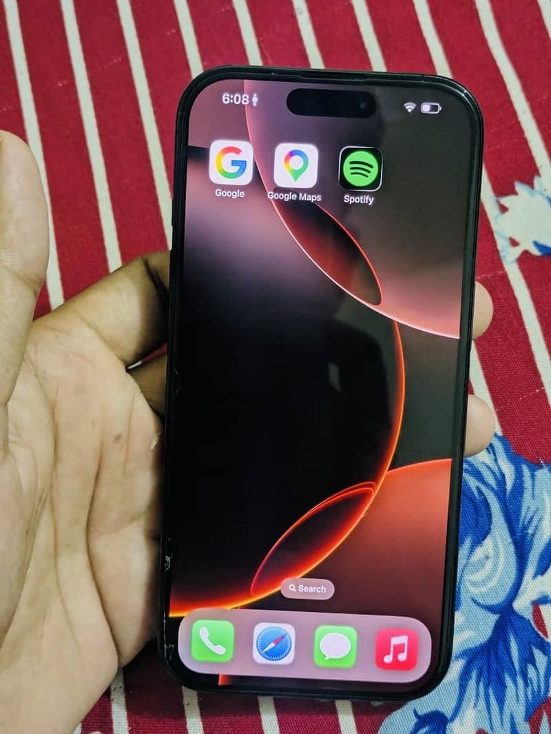 Apple iPhone 16 Pro 11