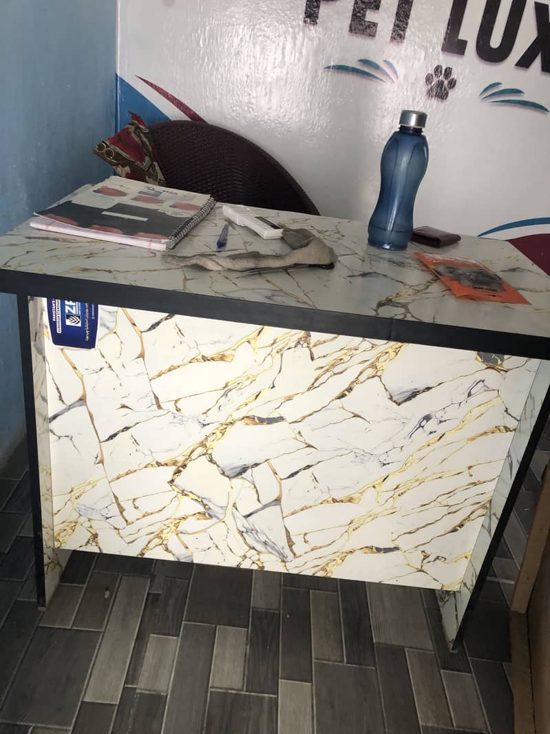 Office Table, Counter 0