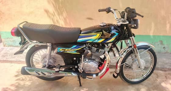 Honda CG 125 Model 2026 Red Color  Condition 10/10 Applied For