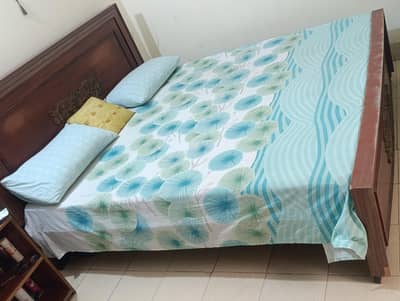 king size used bed