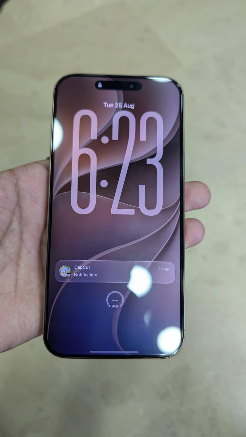 Apple iPhone 16 Pro Max 1