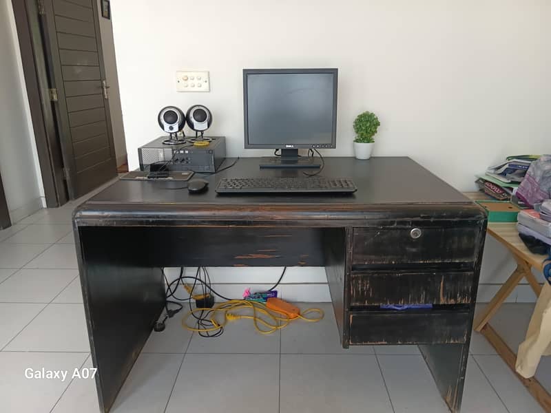 study table 0