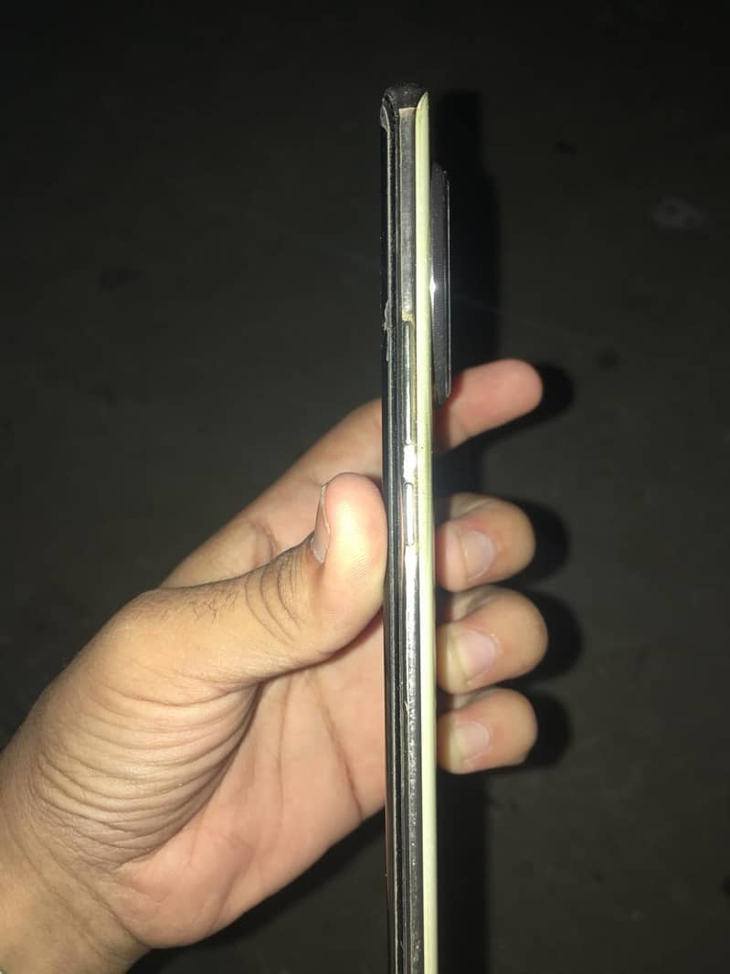 Tecno CAMON 30S 1