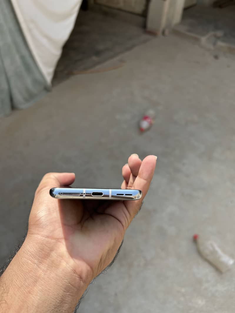 One Plus 9 Pro 3