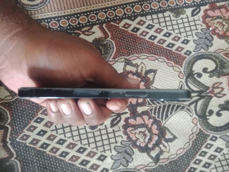 Apple iPhone 13 3
