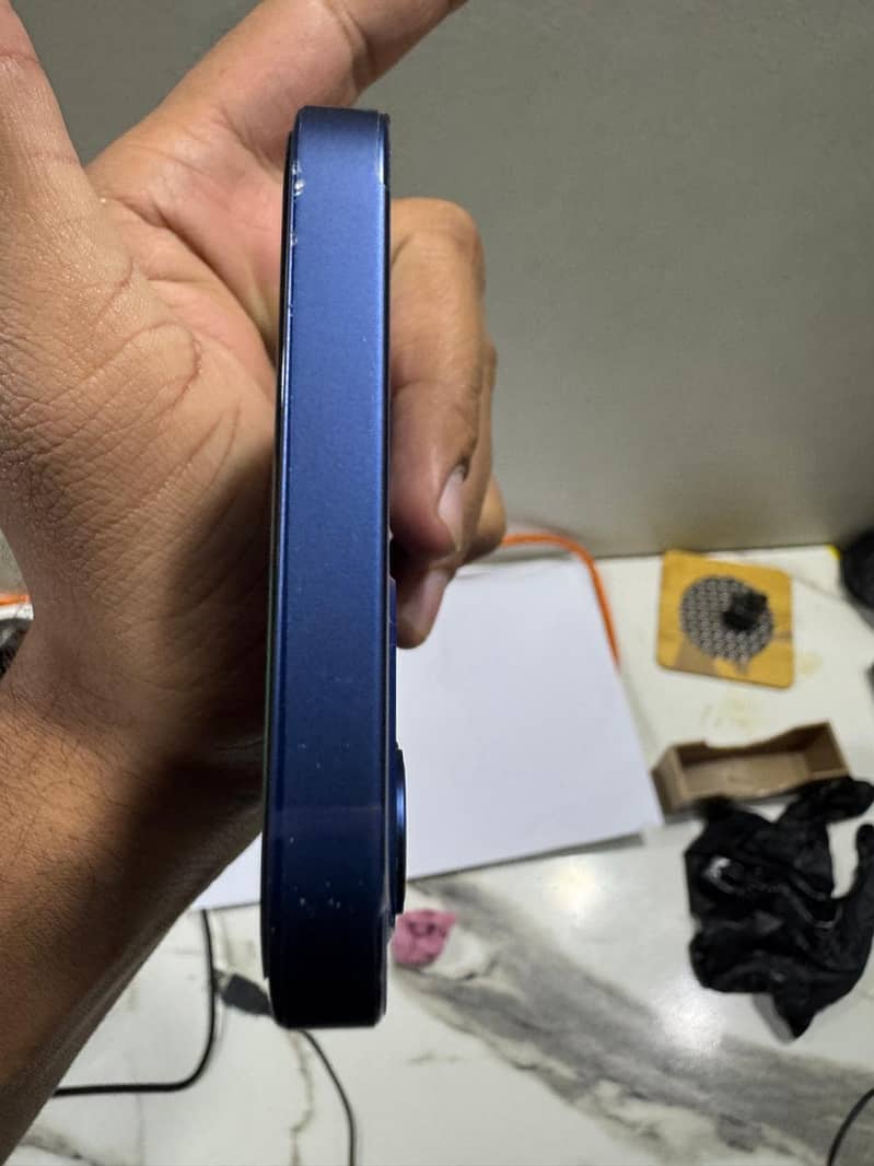 Apple iPhone 12 5