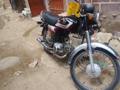 Honda smooth bike 1 hand used