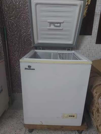 Dawlence single door freezer