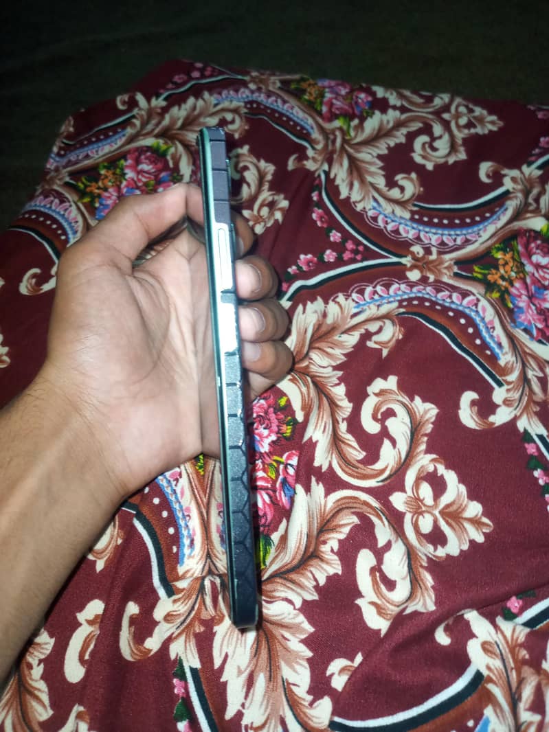 Realme Note 60x 4