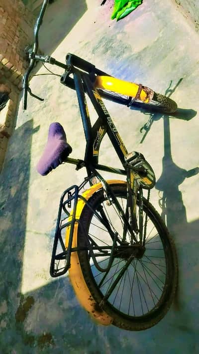 condition 10 by 9 ha all ok bike ha one hand use ha