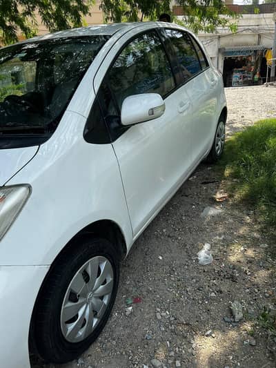 Toyota Vitz 2008/12 03325930228 only wattsapp