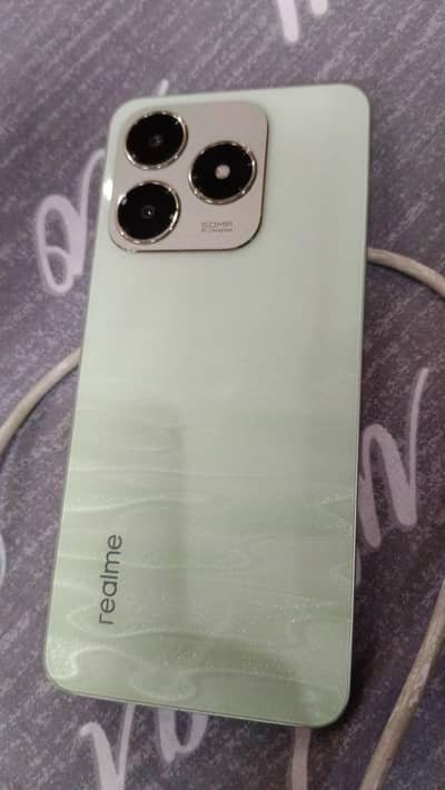 Realme C63