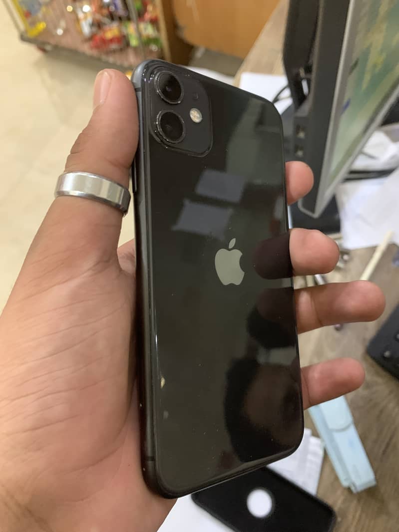 Apple iPhone 11 0