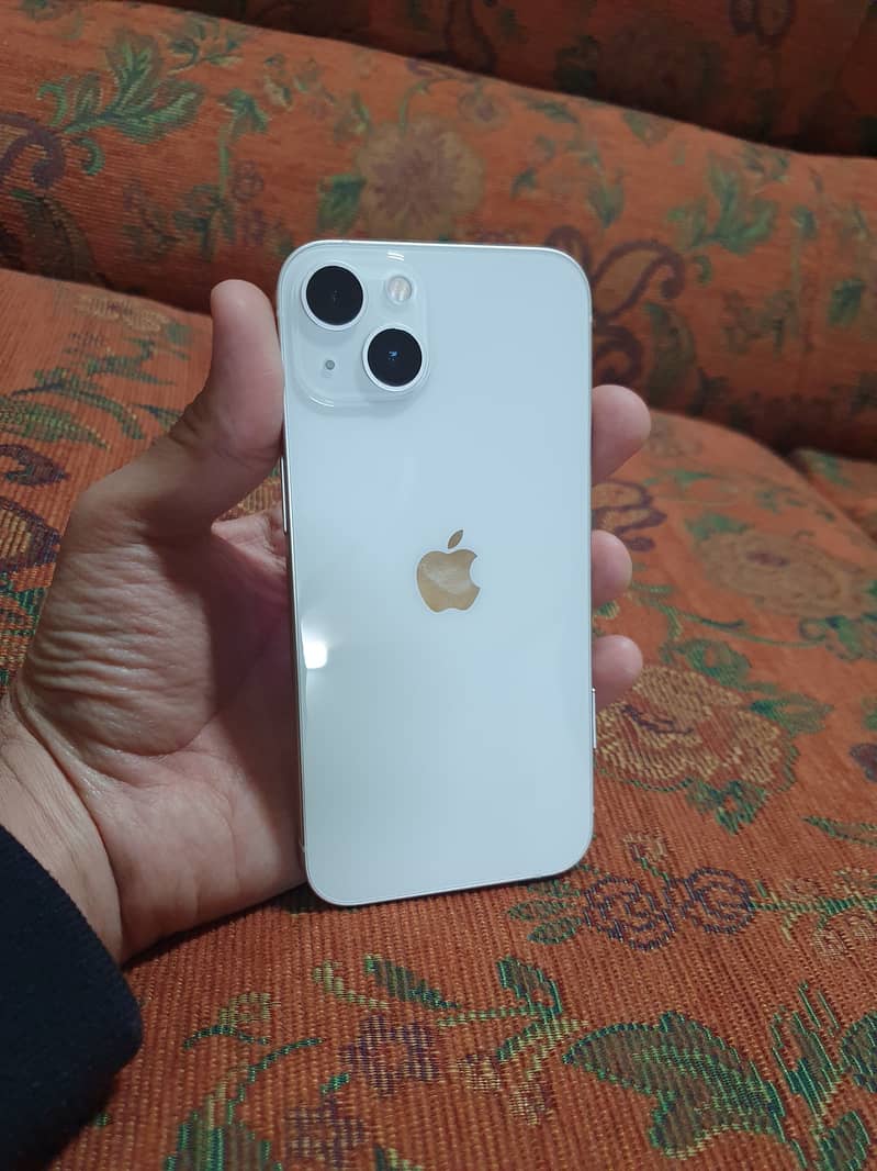 Apple iPhone 13 1