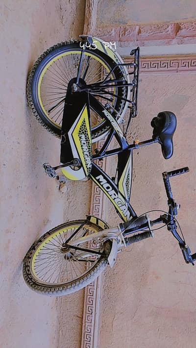 good condition cycle for 7 to 12 year old boys.
