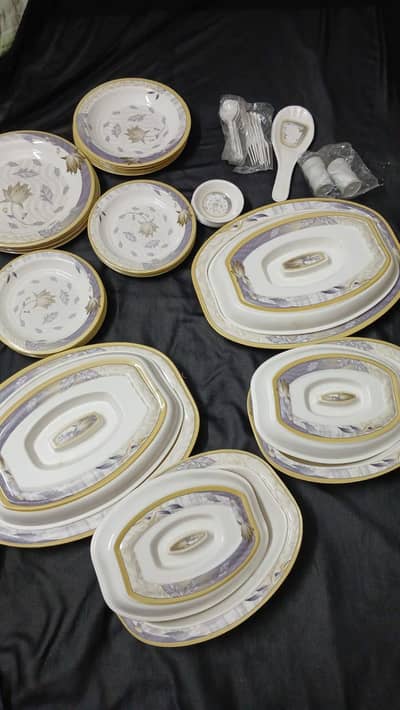 Dinner Set