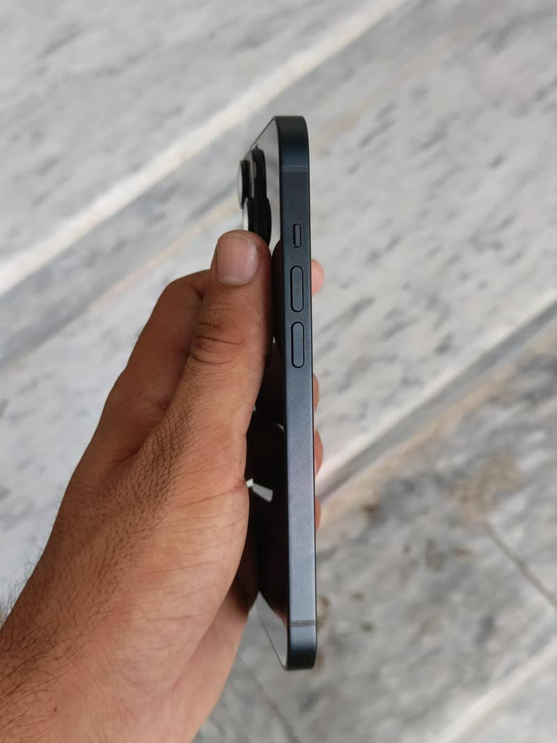Apple iPhone 14 6