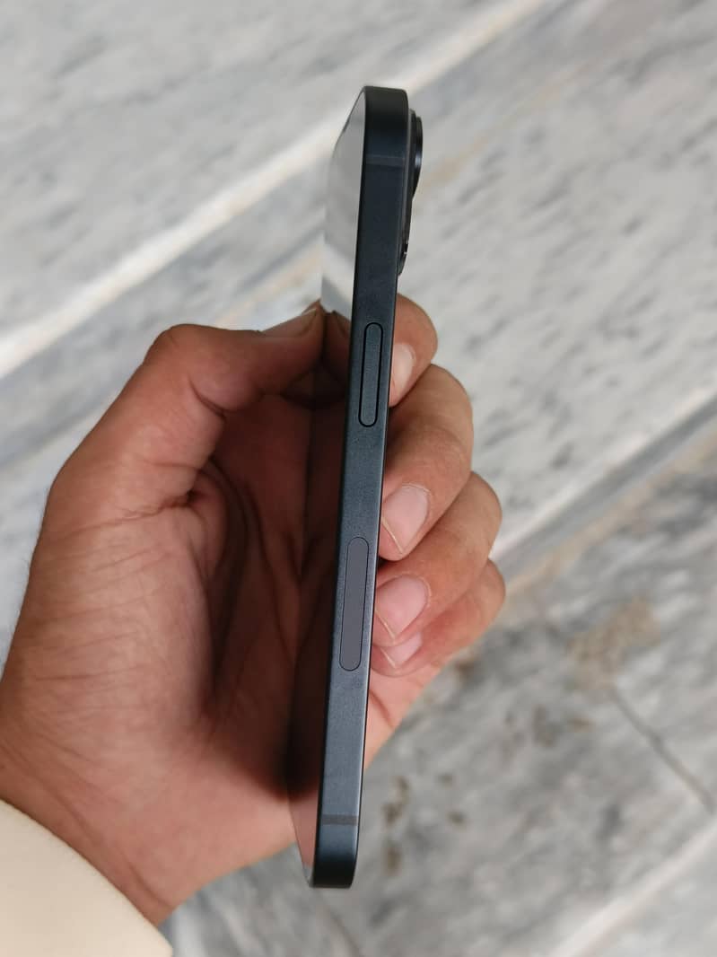 Apple iPhone 14 7