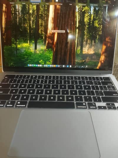 MacBook M4 13" 16GB RAM 256 SSD Complete Box, Scratchless, 93% health