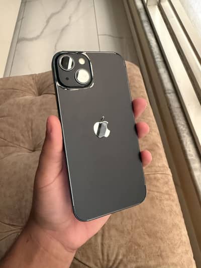 Apple iPhone 13