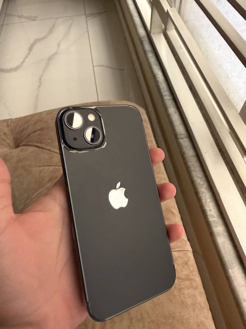 Apple iPhone 13 3